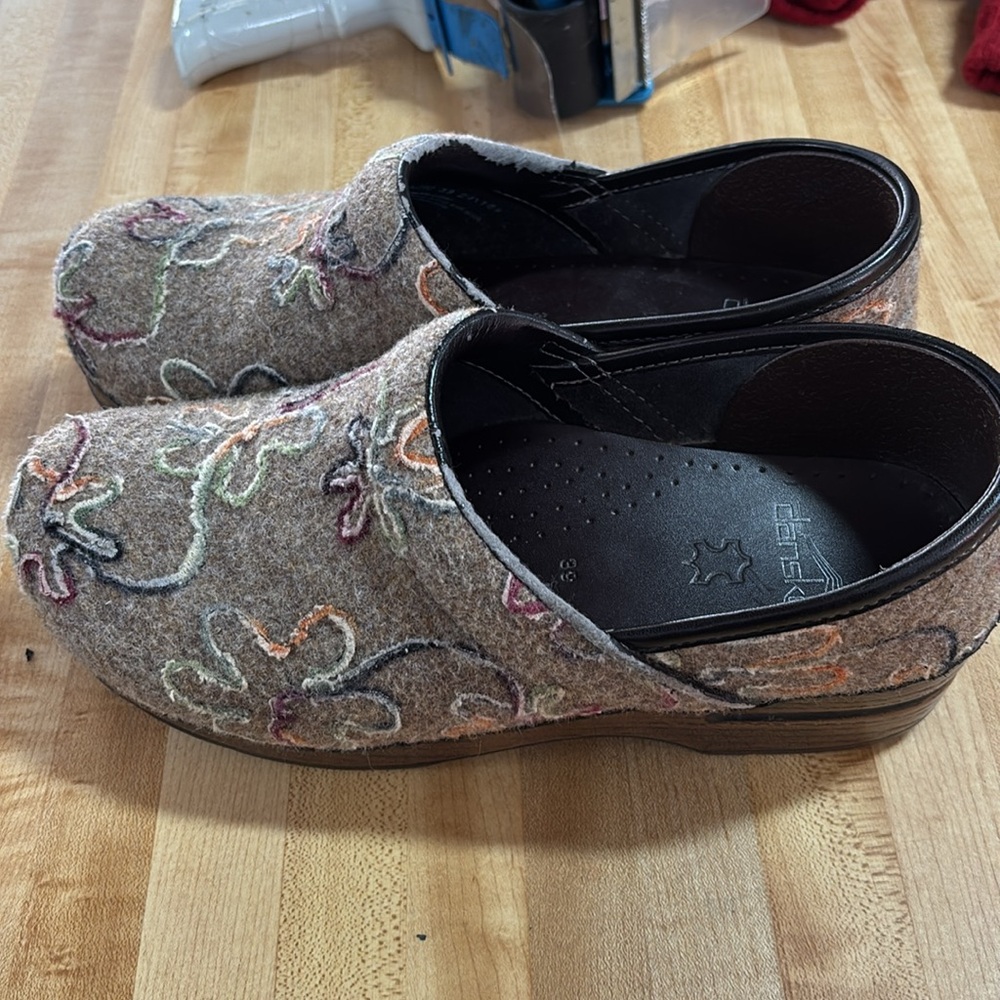 Dansko Professional Clogs. Eu-39/Us-8.5 - image 2